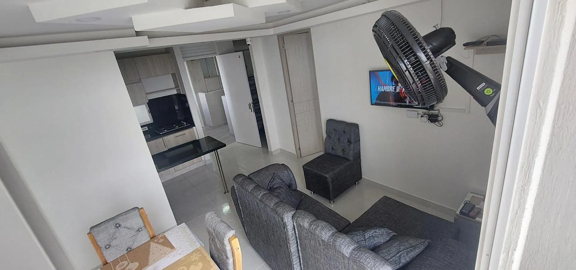 Апартаменты Hermoso Apartamento Con Balcon, 3 Alcobas, 2 Banos Картахена
